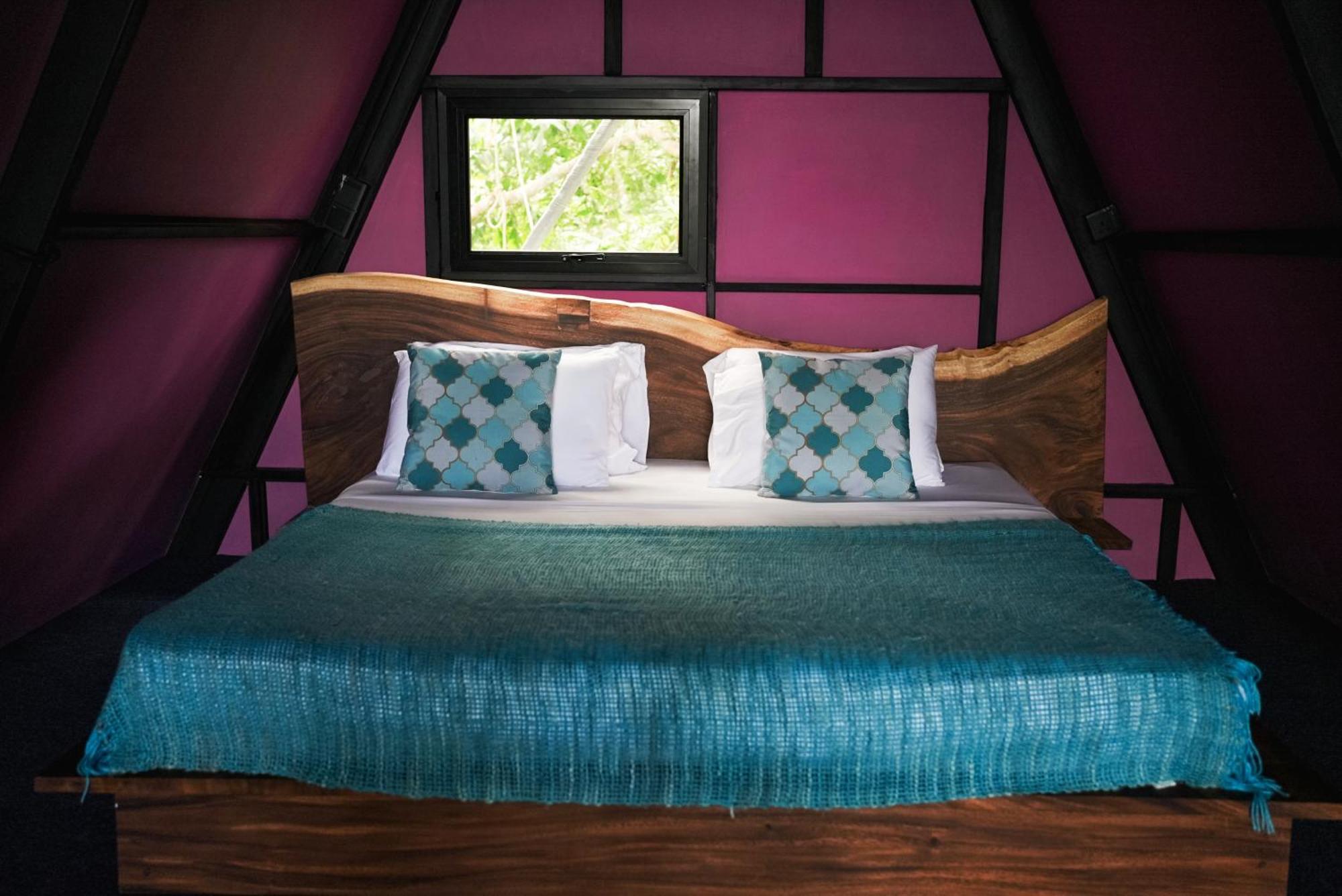 Hillcrest Hotel Weligama